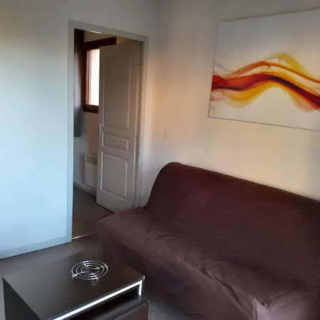 D'une A A 100 M Des Pistes Avec Balcon Amenage Et Wifi Selonnet