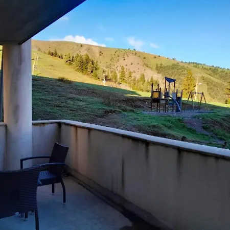 D'une A A 100 M Des Pistes Avec Balcon Amenage Et Wifi Apartamento Selonnet